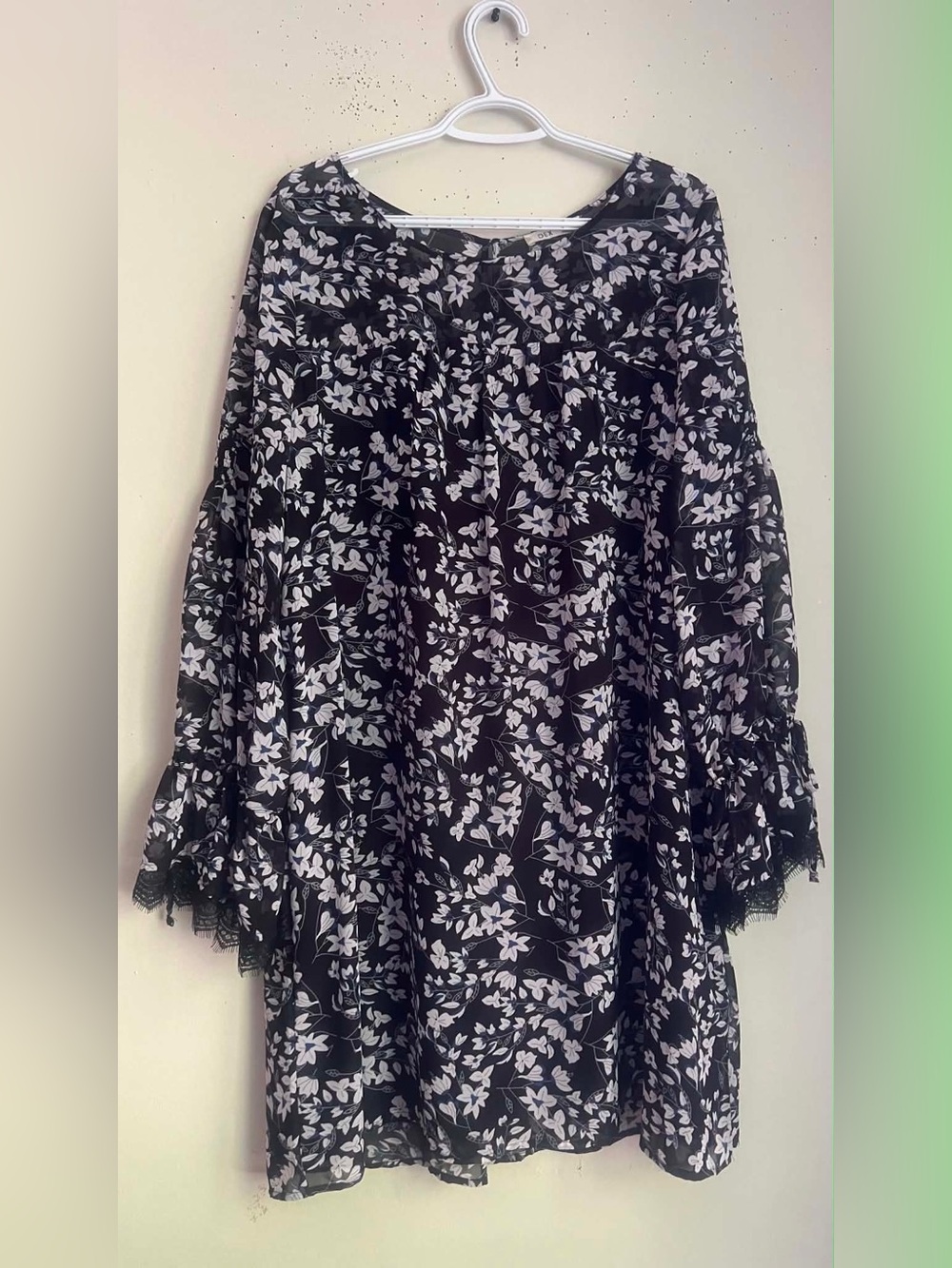 Dex Black and White Floral Bell Sleeve Dress